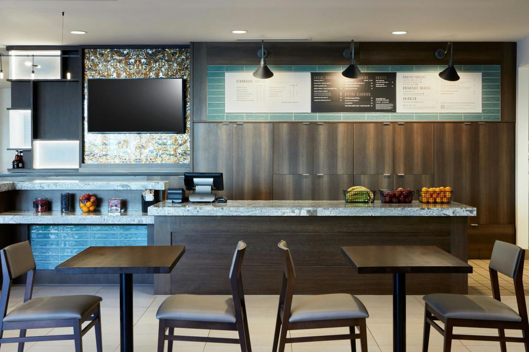 Courtyard By Marriott Thousand Oaks Agoura Hills Exterior photo