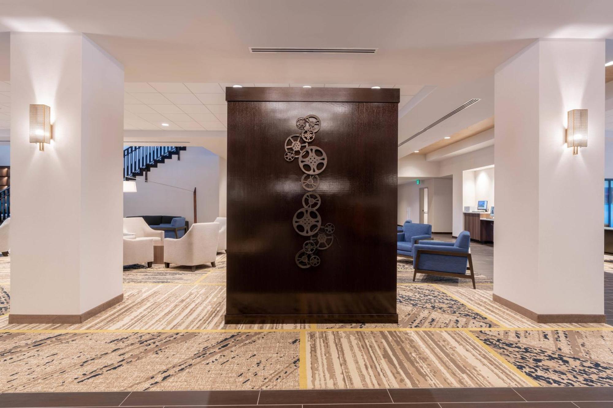 Courtyard By Marriott Thousand Oaks Agoura Hills Exterior photo